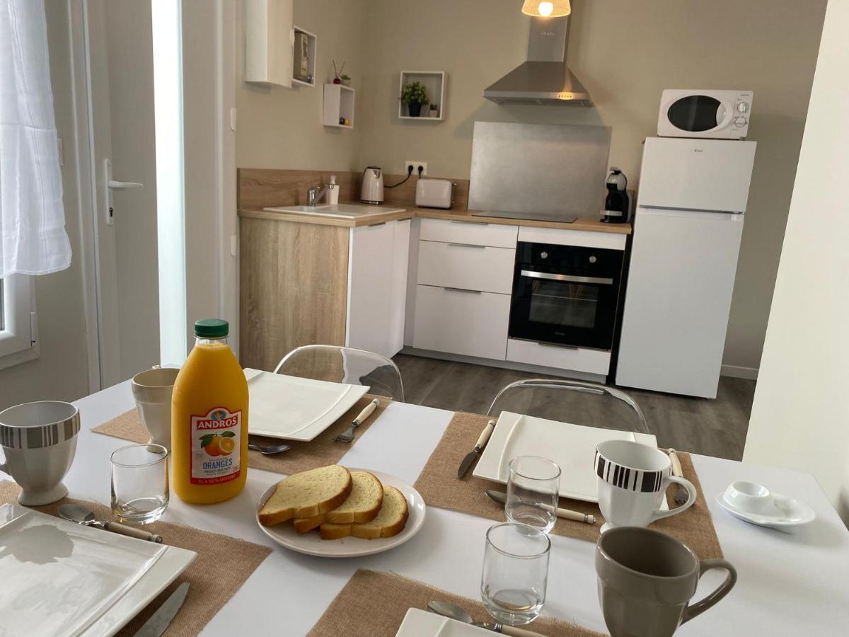 Charmante Maison Avec Cour Privative كونْياك المظهر الخارجي الصورة